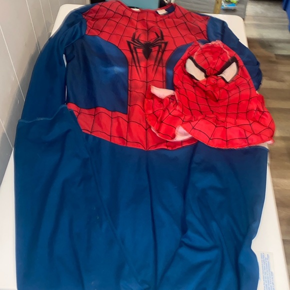 Marvel Spider-Man costume - Picture 1 of 4